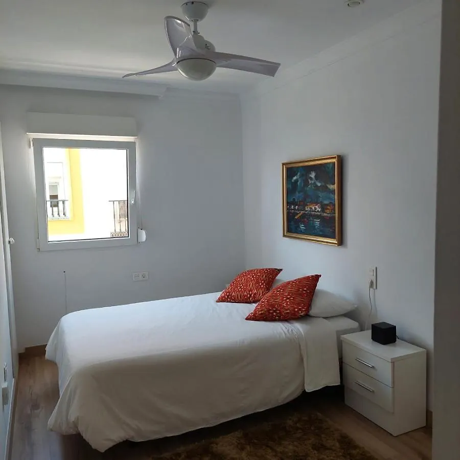 Apartamento Frente A La Playa Piso 2 埃斯特波纳