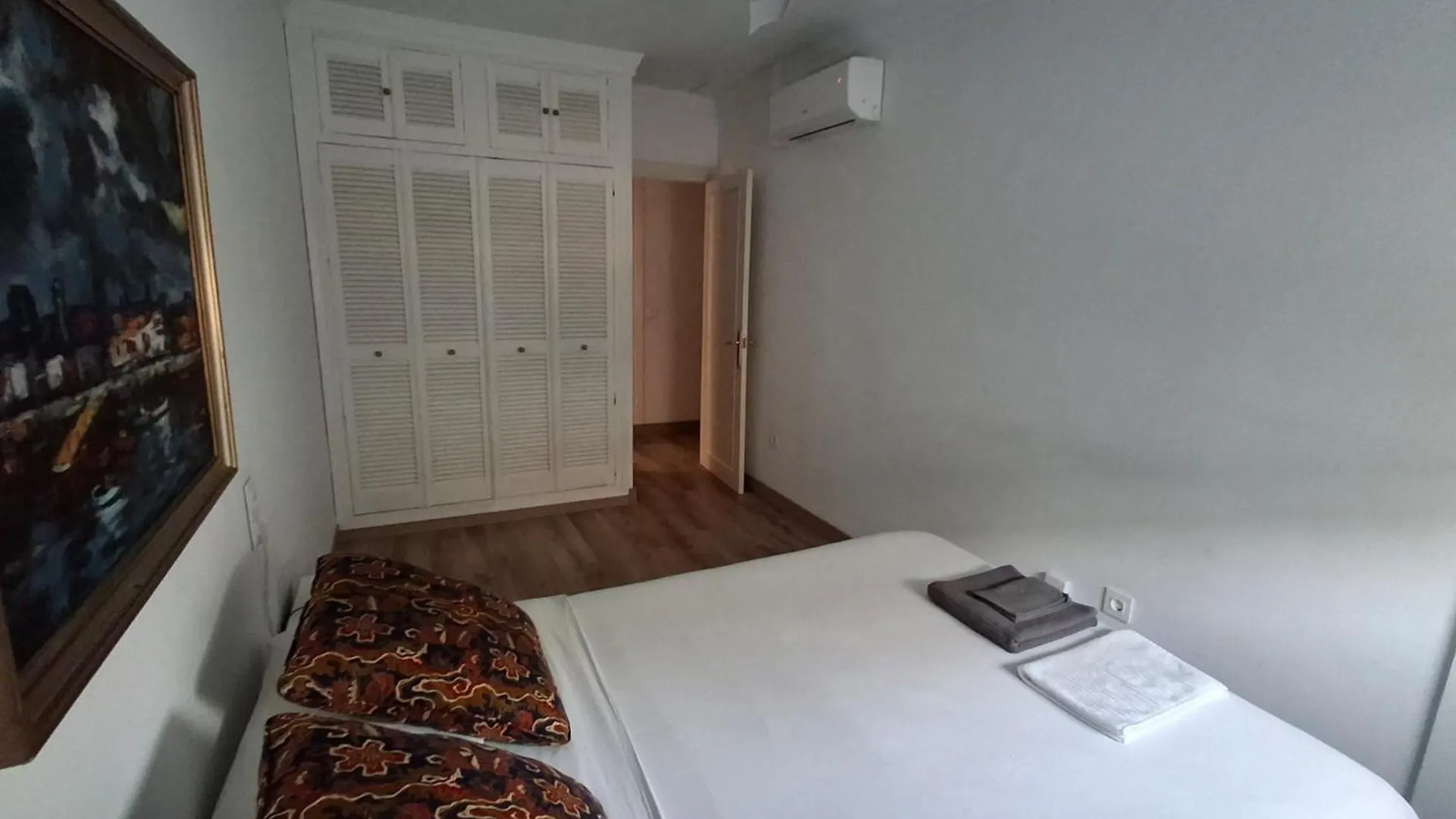 Apartamento Frente A La Playa Piso 2 埃斯特波纳 西班牙